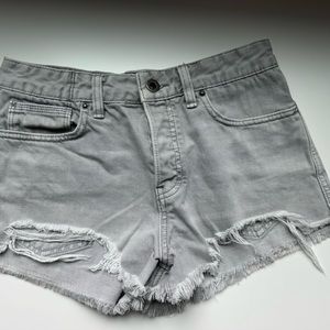 Free People Women’s Vintage Festival Denim Jean Shorts in Gray size 26